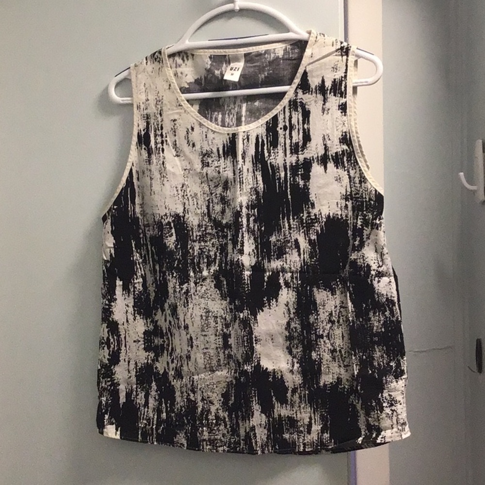Uzi top. Nwot